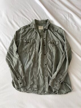 American Eagle Outfitters Olive Utility Button-Down Shirt